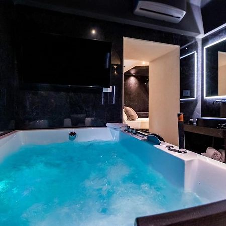 4 Suites " Unconventional Living Rooms " 카타니아 외부 사진