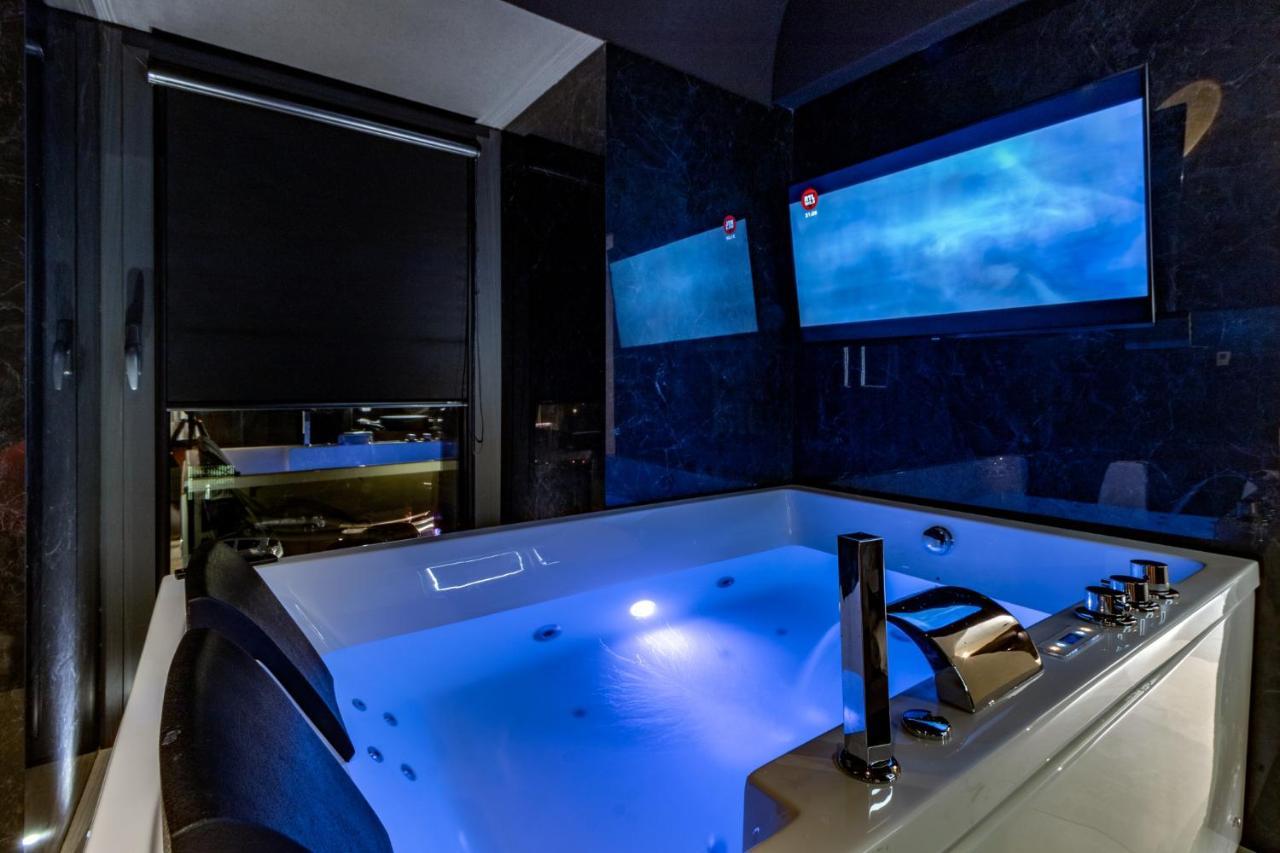 4 Suites " Unconventional Living Rooms " 카타니아 외부 사진