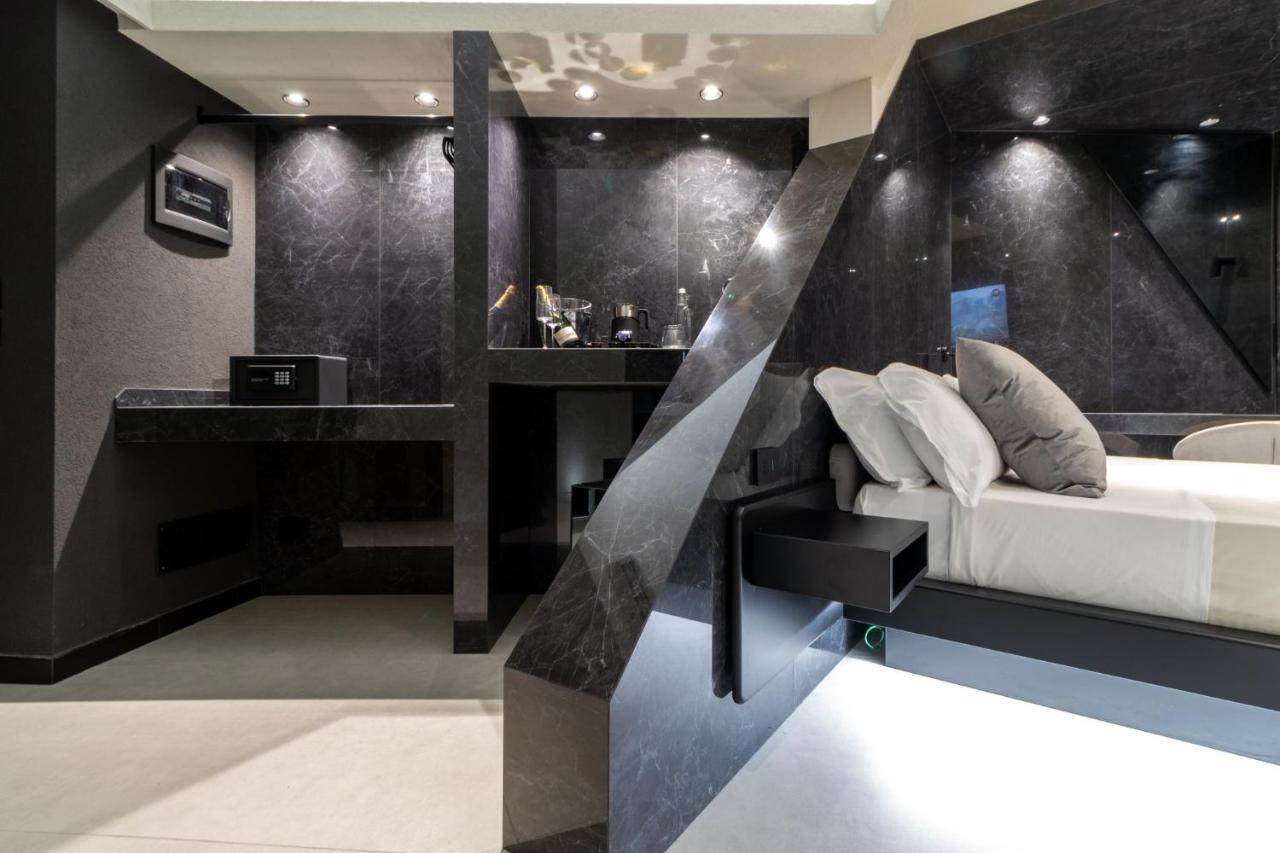 4 Suites " Unconventional Living Rooms " 카타니아 외부 사진