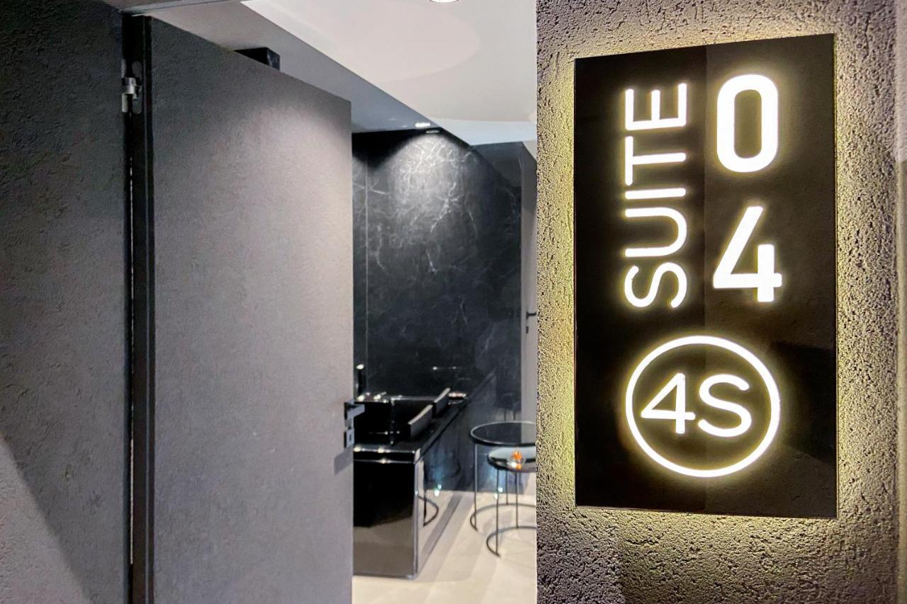4 Suites " Unconventional Living Rooms " 카타니아 외부 사진