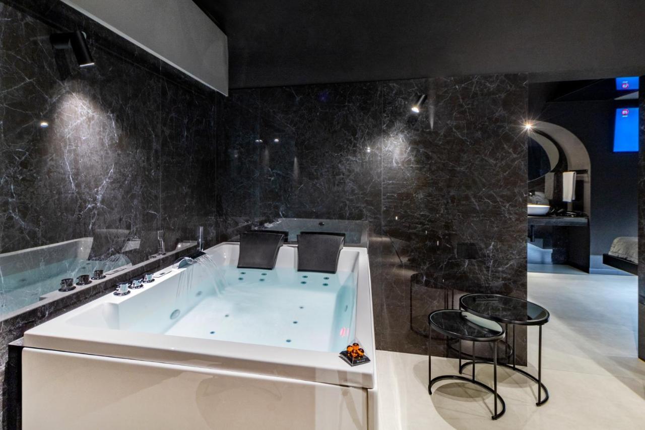 4 Suites " Unconventional Living Rooms " 카타니아 외부 사진