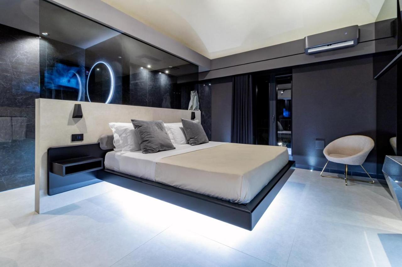 4 Suites " Unconventional Living Rooms " 카타니아 외부 사진