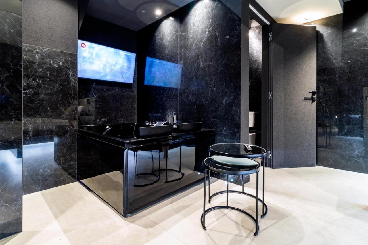 4 Suites " Unconventional Living Rooms " 카타니아 외부 사진