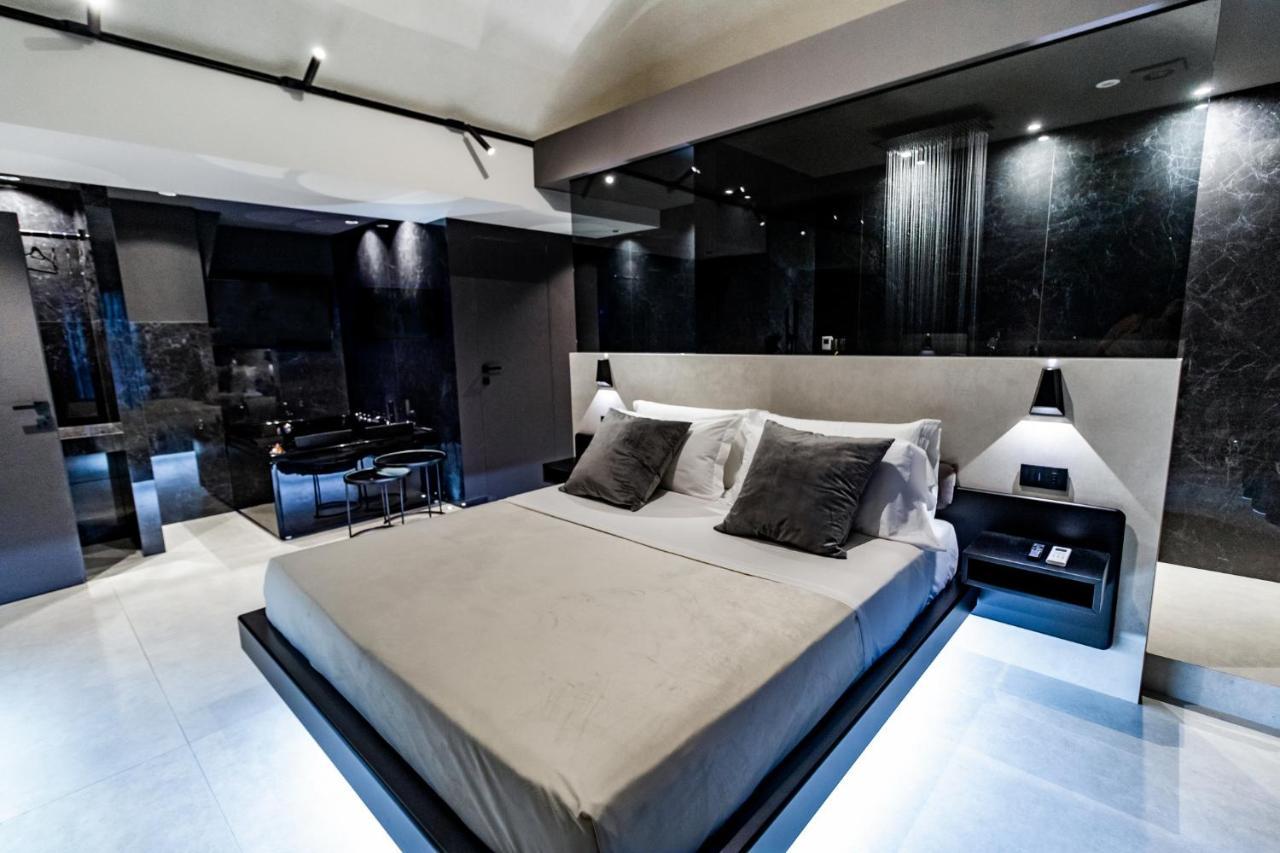 4 Suites " Unconventional Living Rooms " 카타니아 외부 사진