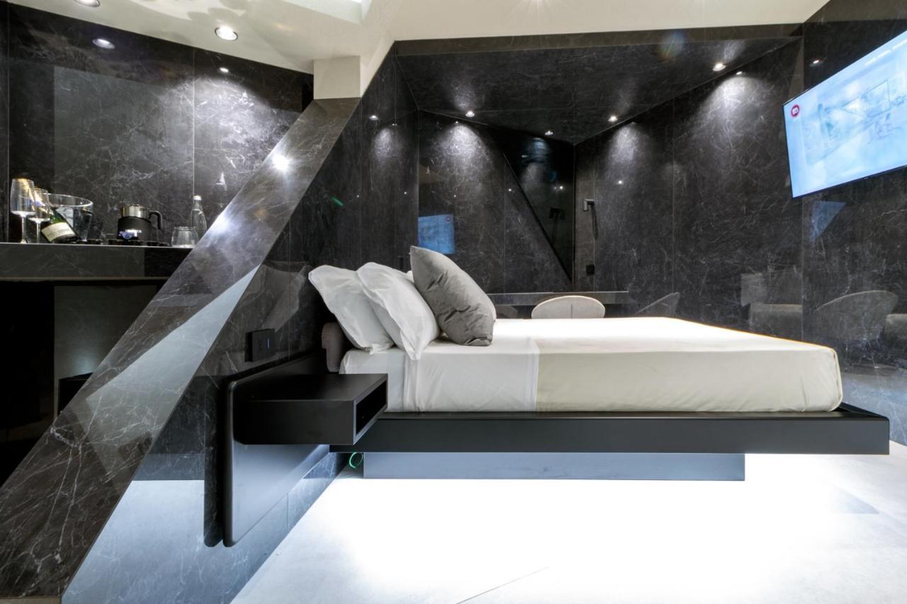 4 Suites " Unconventional Living Rooms " 카타니아 외부 사진